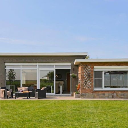 Huswell - Bungalow With Garden At 5 Minutes From The Beach Villa De Haan Luaran gambar