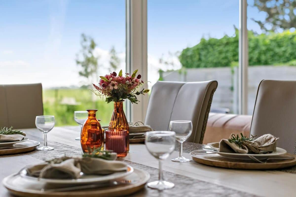 Huswell - Bungalow With Garden At 5 Minutes From The Beach Villa De Haan Luaran gambar