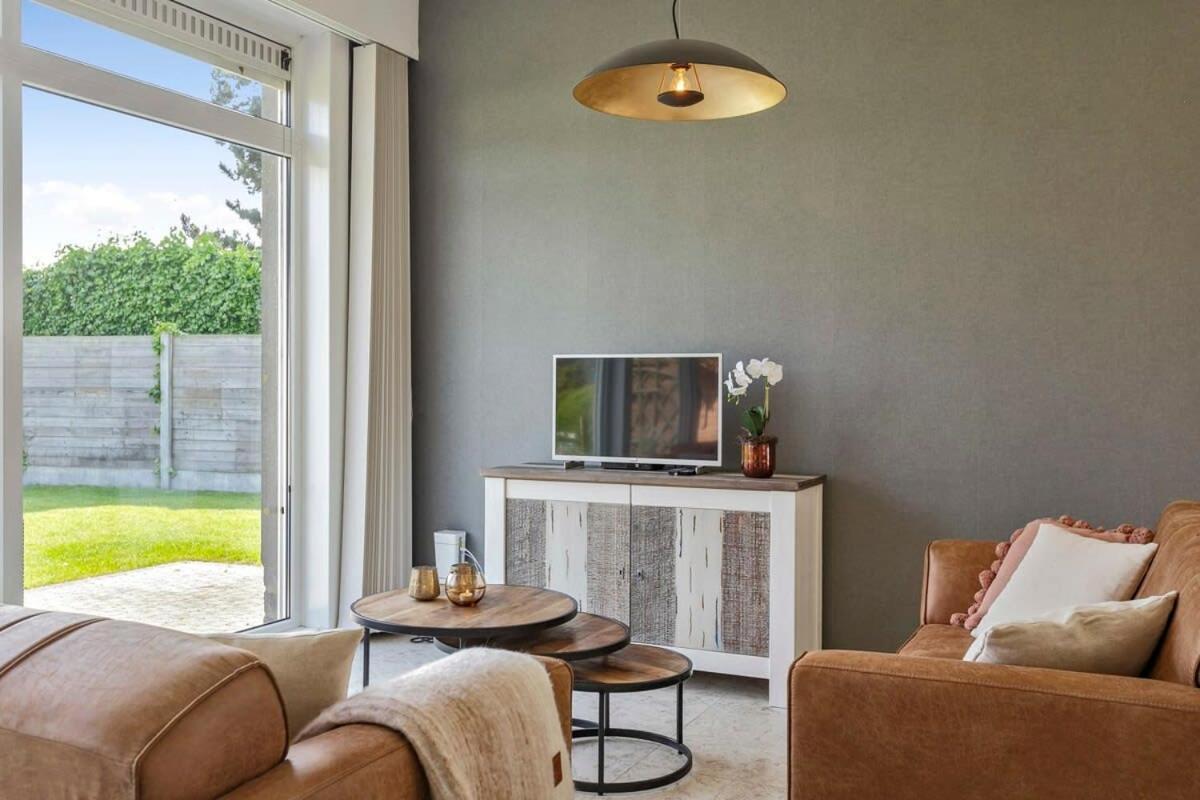 Huswell - Bungalow With Garden At 5 Minutes From The Beach Villa De Haan Luaran gambar