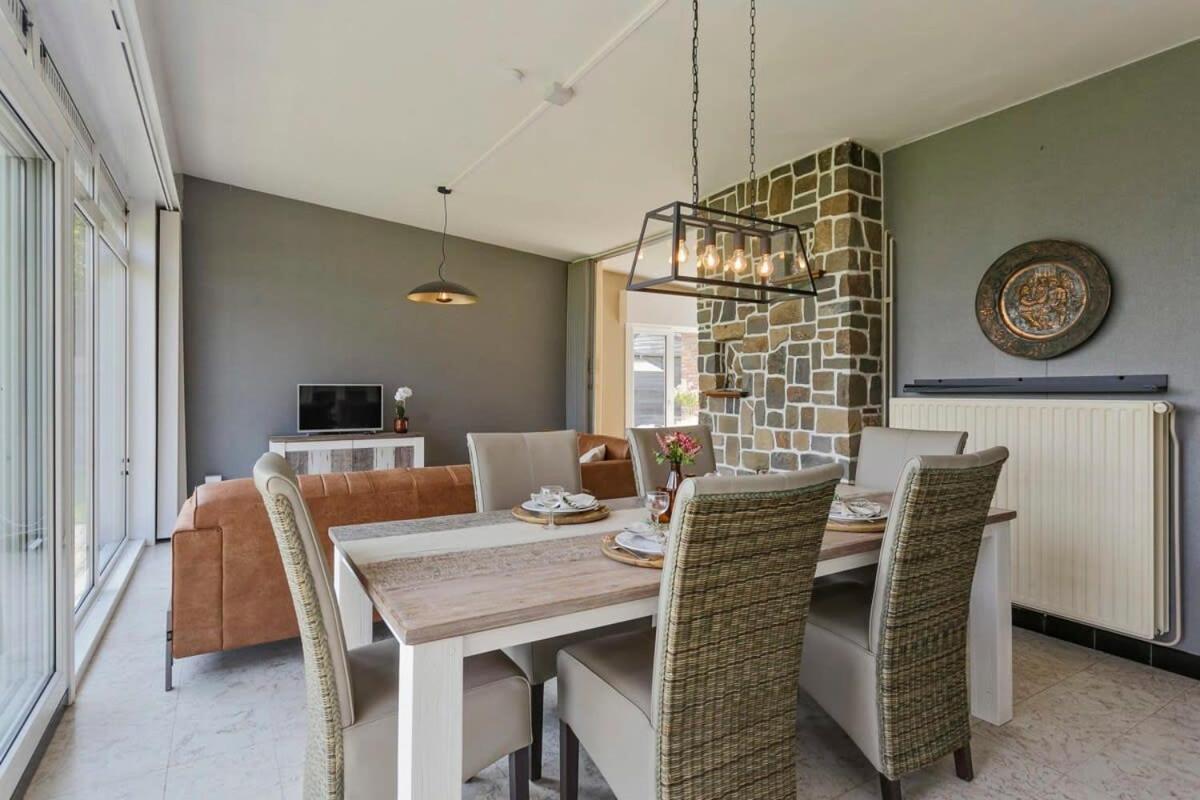Huswell - Bungalow With Garden At 5 Minutes From The Beach Villa De Haan Luaran gambar